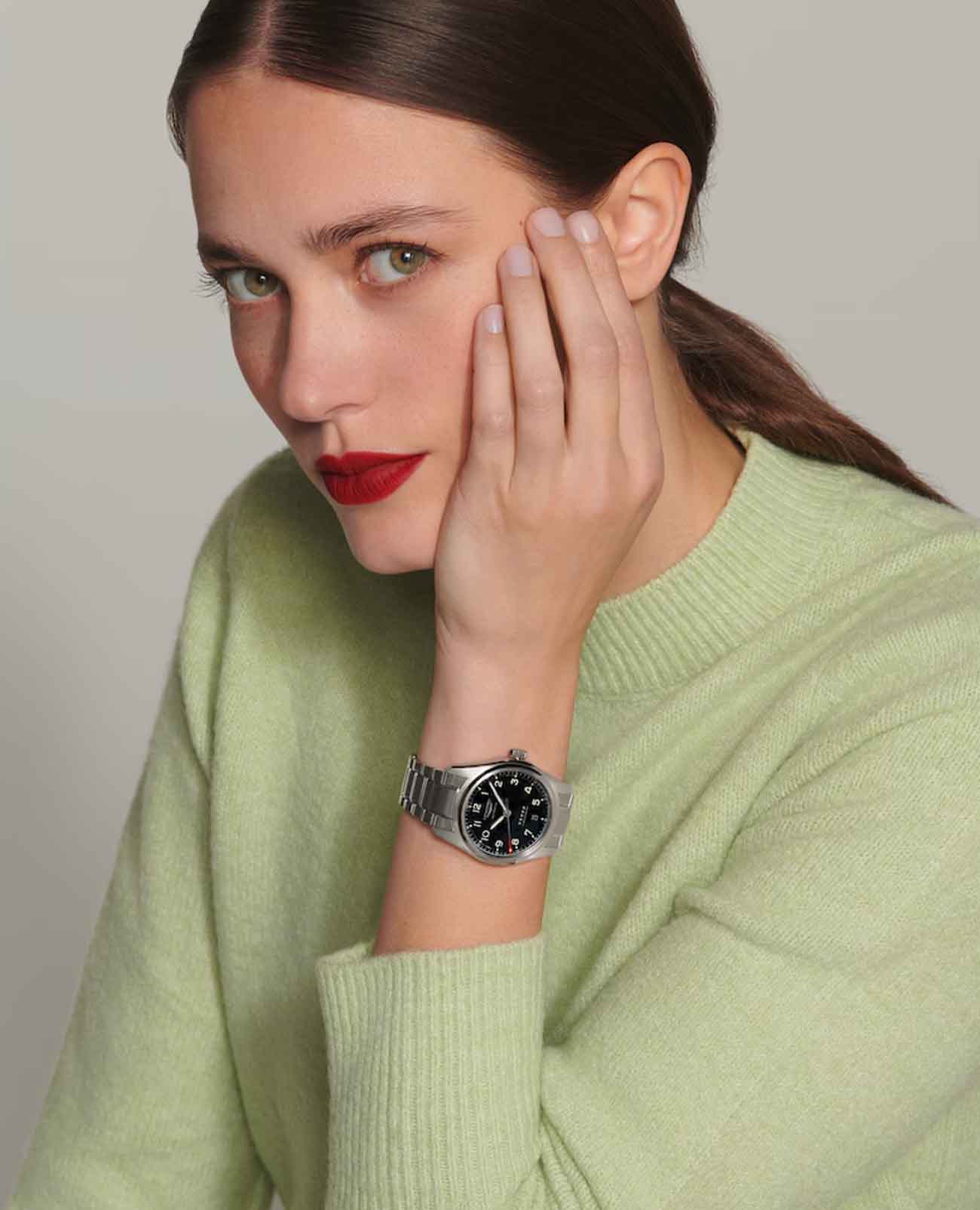 Longines Longines Spirit L3.410.4.53.6 мужские часы черный циферблат на запястье