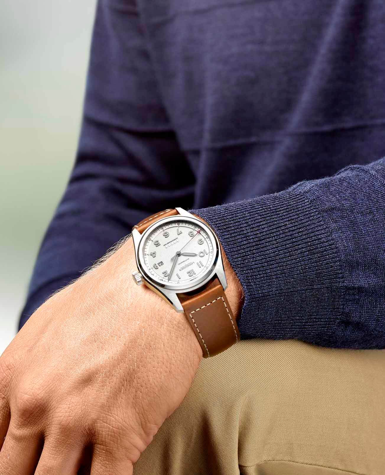 Оригинальные часы Longines Longines Spirit L3.811.4.73.2 механические калибр механизма l888.4 общий вид