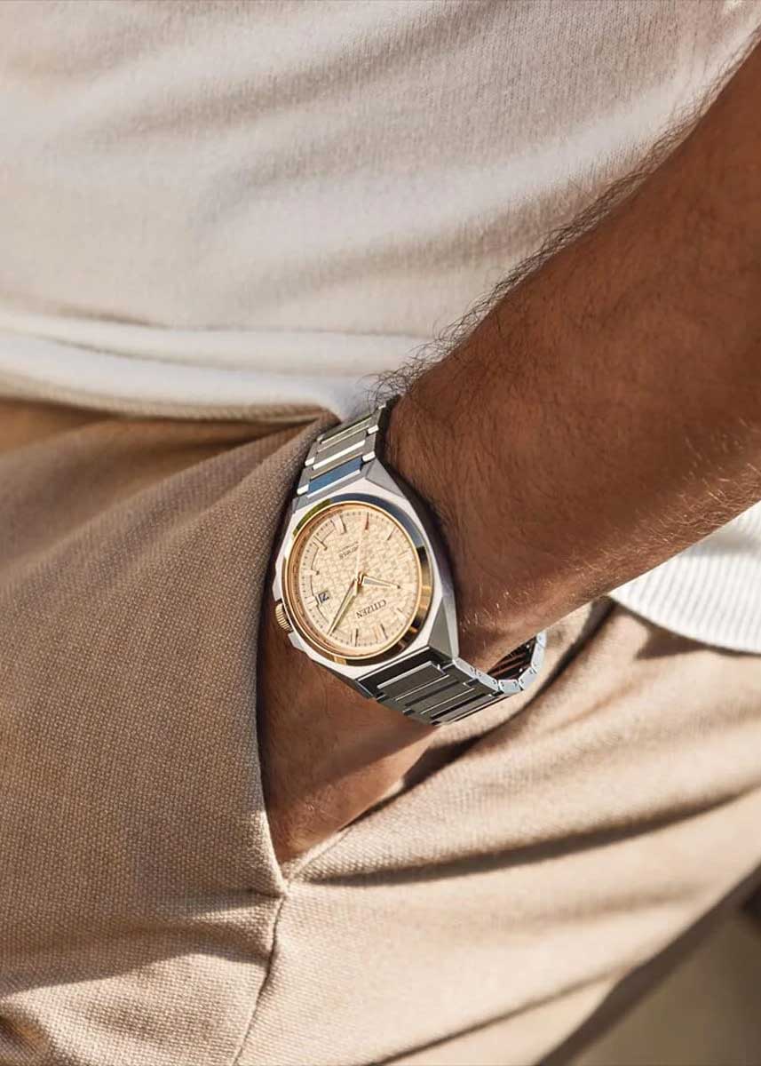 Citizen Citizen Series 8 NB6059-57P , наручные мужские часы фото под углом