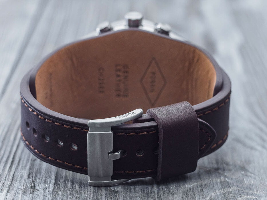 Fossil CH2565 мужские часы застежка крупным планом