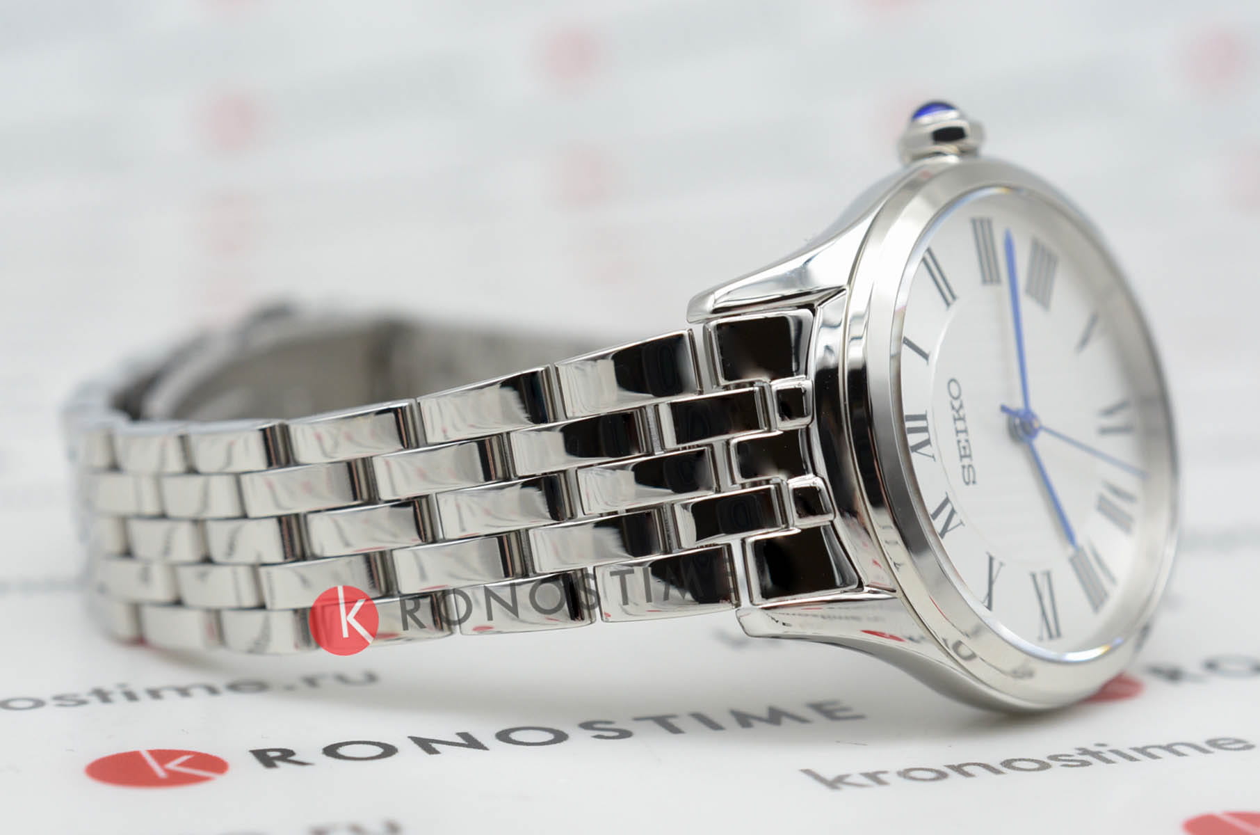 Seiko Seiko Classic SUR609P1 кварцевые женские часы часы крупный план серебристый циферблата