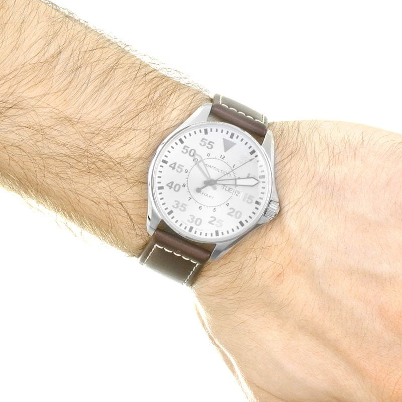 Оригинальные часы Hamilton Hamilton Khaki Aviation Pilot Day Date Quartz H64611555 кварцевые калибр механизма eta 955.422 общий вид