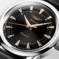 Longines Longines Heritage Classic L1.649.4.52.2  наручные мужские часы фото под углом.