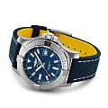 Breitling Breitling Avenger Automatic 43 A17318101C1X1 avenger швейцарские мужские часы на браслете кожа + текстиль боковой вид
