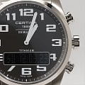 Certina C0204194408201 наручные мужские часы застежка крупным планом