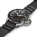 Hamilton Hamilton Khaki Navy Frogman Auto H77825330  наручные мужские часы фото под углом.