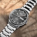 Mido Mido Commander IBA M021.431.11.061.02 мужские часы антрацитовый циферблат на запястье