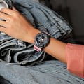 Casio Casio G-Shock GMA-S140-4A  наручные женские часы фото под углом.