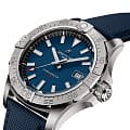 Breitling Breitling Avenger Automatic 42 A17328101C1X1  наручные мужские часы фото под углом.