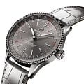 Breitling Breitling Navitimer Automatic 36 A17327381B1P1  наручные мужские часы фото под углом.