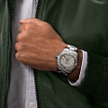 Breitling Breitling Avenger II GMT A32390111G1A1 , наручные мужские часы фото под углом