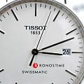 Tissot T1094071103100 наручные мужские часы застежка крупным планом