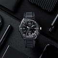 Casio MWA-100HB-1AVEF наручные мужские часы застежка крупным планом