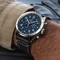 Breitling Breitling Super Avi B04 Chronograph GMT 46 Tribute To Vought F4U Corsair AB04451A1C1X1 мужские часы синий циферблат на запястье
