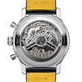 Breitling Breitling Navitimer B01 Chronograph 43 AB0138241K1P1  наручные мужские часы фото под углом.