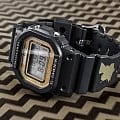 Casio Casio G-Shock DW-5600GRLZ2-1 DW-5600 наручные мужские часы фото под углом.