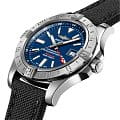 Breitling Breitling Avenger II GMT A32390111C1W1  наручные мужские часы фото под углом.