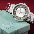 Guess GW0470L1 наручные женские часы застежка крупным планом