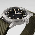 Часы Hamilton Khaki Field Quartz 38mm H69401930 фото 6