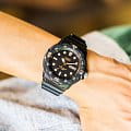Casio Casio Collection MRW-200H-1EVDF (MRW-200H-1E)  наручные мужские часы фото под углом.