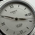 Tissot Tissot Le Locle Automatic Lady T006.207.11.038.00 механические женские часы часы, крупный план белый циферблат