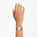 Swarovski 5650011 наручные женские часы застежка крупным планом
