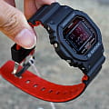 Casio Casio G-Shock DW-5600HR-1E — полный набор фото мужские часы японские