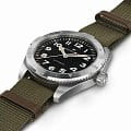 Hamilton H70315931 наручные мужские часы застежка крупным планом