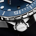 Mido M0266081104101 наручные мужские часы застежка крупным планом
