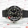 Breitling A17366021B1S2 наручные мужские часы застежка крупным планом