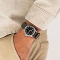 Часы Hamilton Khaki Field Quartz 38mm H69401930 фото 2