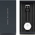 Daniel Wellington DW00100080 наручные женские часы застежка крупным планом