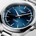 Longines Longines Conquest L3.830.4.92.6  наручные мужские часы фото под углом.