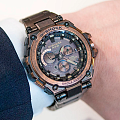 Casio Casio G-Shock Premium MTG-G1000AR-1A электронные мужские часы часы, крупный план черный циферблат