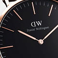 Daniel Wellington Daniel Wellington Classic Black Cornwall DW00100150  наручные женские часы фото под углом.