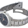 Festina F20437/B наручные мужские часы застежка крупным планом